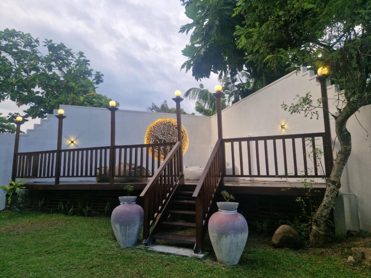 Thithi'S Palace Mirissa Εξωτερικό φωτογραφία